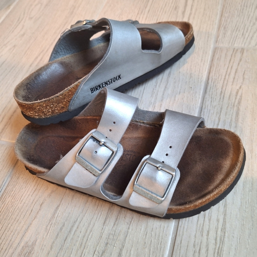 Birkenstock Arizona Women's Metallic Silver Two Strap Slide Sandals -Size 36 5.5 - Picture 2 of 8